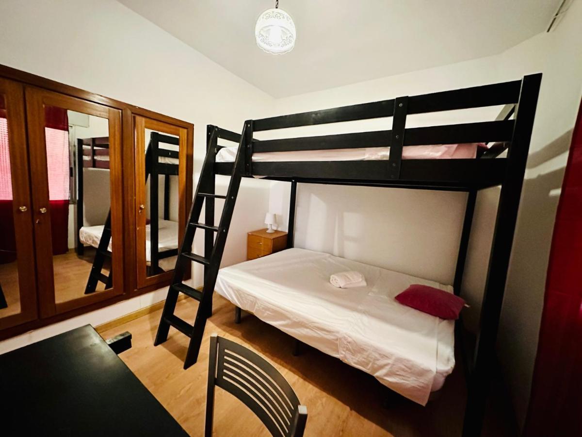 Punta Me Rooms Near The Gran Via Madrid Bagian luar foto