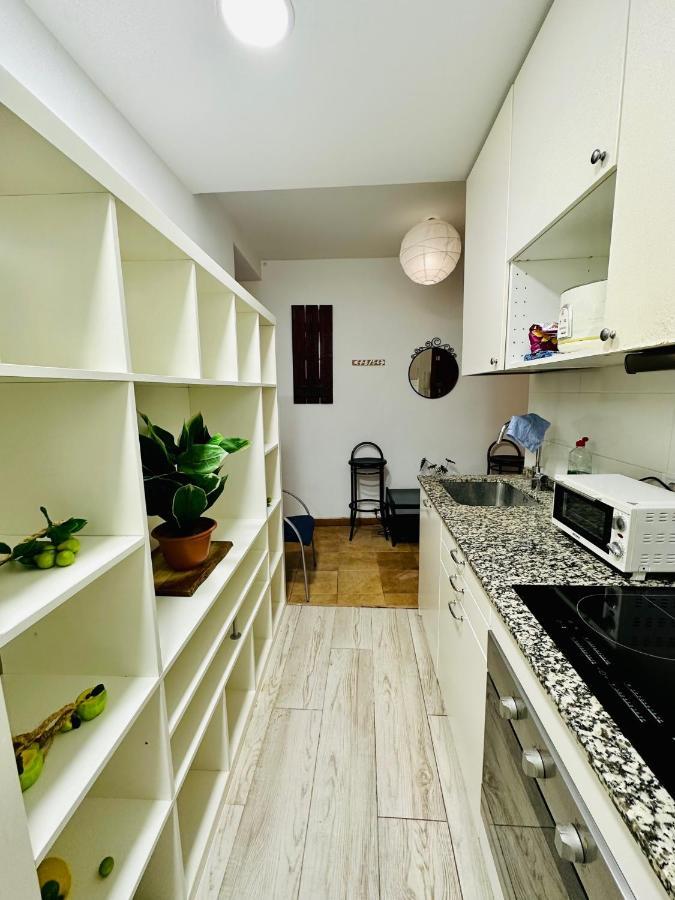 Punta Me Rooms Near The Gran Via Madrid Bagian luar foto